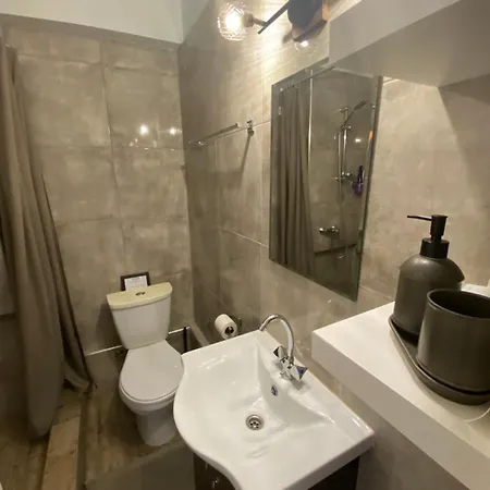 Appartement Apt On The Street Of Bars&nightclubs In 12 Ayía Nápa