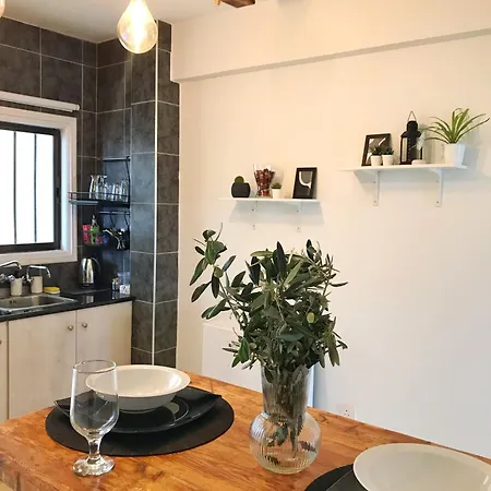 Апартаменты Apt On The Street Of Bars&nightclubs In 12 Айя-Напа